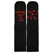 Valentýnské ponožky DARLING černé se srdíčky design 2